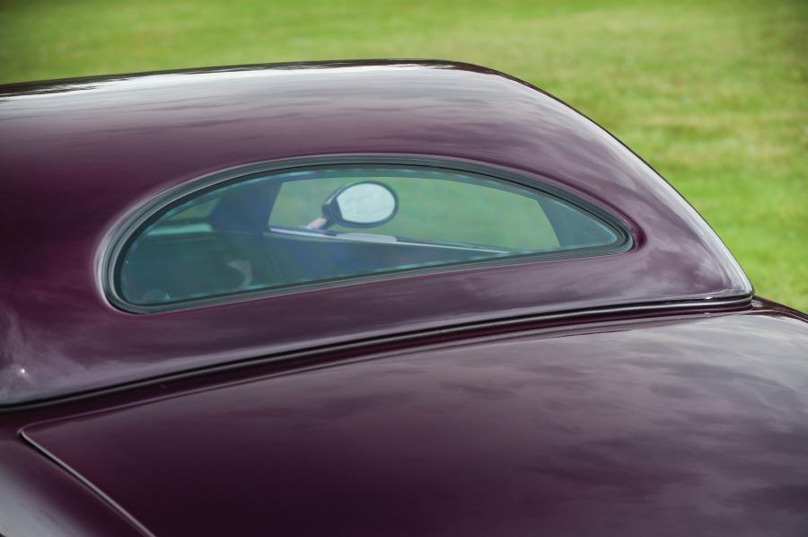  Ford Custom Roadster 1937 года  (фото 3 из 21)
